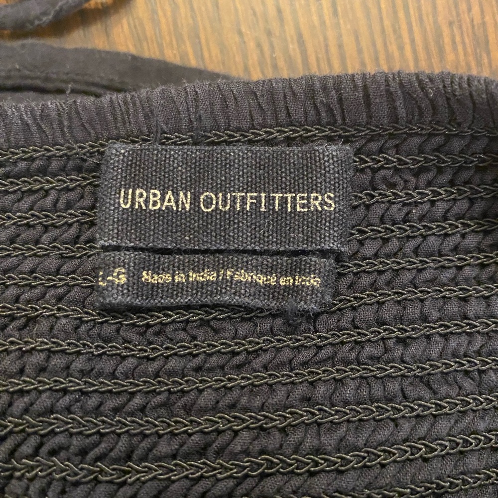 Urban Outfitters Black Drawstring Crop Top Size Large - Picture 4 of 4